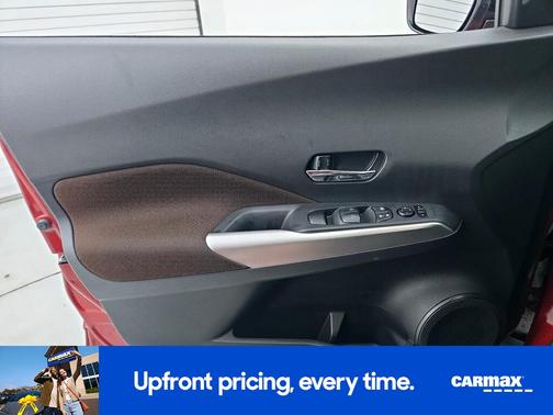 2019 Nissan Kicks SR