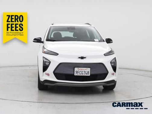 White 2023 Chevrolet Bolt EUV LT