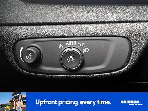 White 2023 Chevrolet Bolt EUV Premier