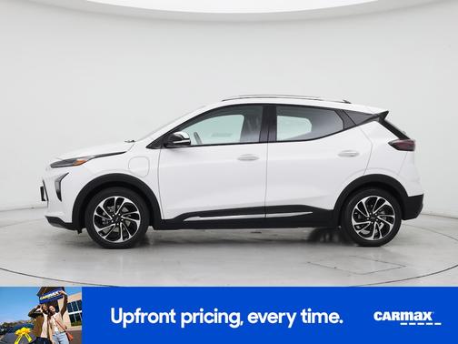 White 2023 Chevrolet Bolt EUV Premier
