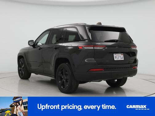 Gray 2023 Jeep Grand Cherokee Limited