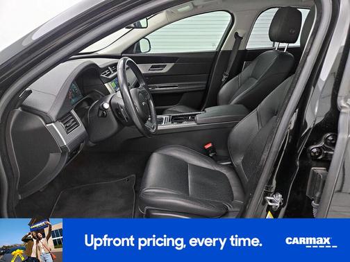 2017 Jaguar XF Prestige