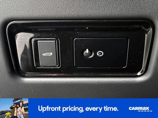 2017 Jaguar XF Prestige