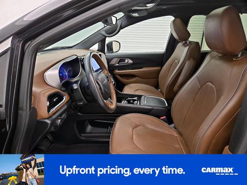 Black 2021 Chrysler Pacifica Hybrid Limited