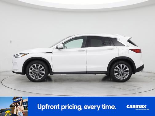 White 2022 INFINITI QX50 Luxe