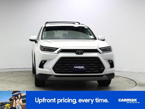 White 2024 Toyota Grand Highlander Platinum