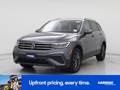 Gray 2023 Volkswagen Tiguan SE