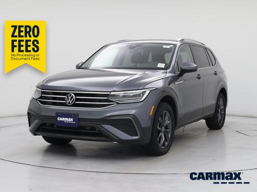Gray 2023 Volkswagen Tiguan SE