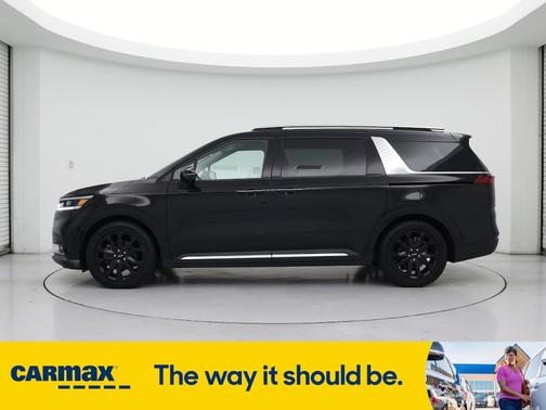 2022 Kia Carnival SX