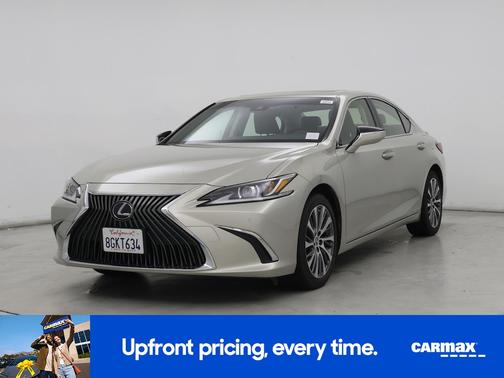 Gold 2019 Lexus ES 300h Luxury