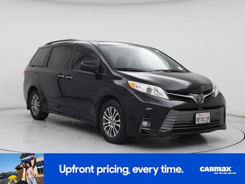 2018 Toyota Sienna XLE