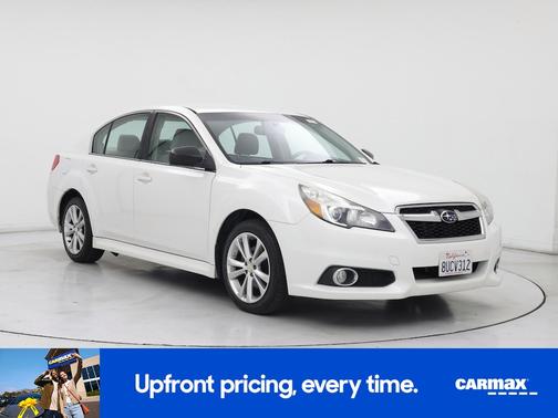 White 2014 Subaru Legacy 2.5I