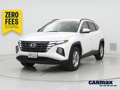 White 2022 Hyundai TUCSON SEL