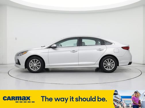 2018 Hyundai SONATA SE