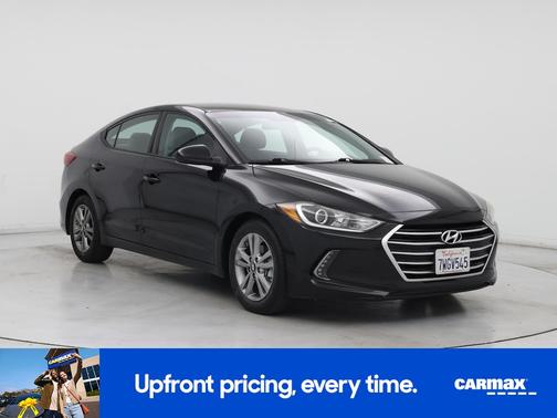 Black 2017 Hyundai ELANTRA SE