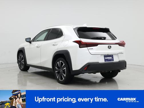 White 2024 Lexus UX 250h