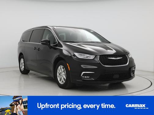 Black 2025 Chrysler Pacifica Select