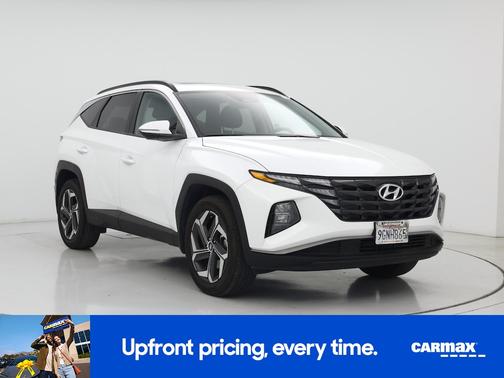 White 2023 Hyundai TUCSON SEL