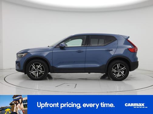 Blue 2023 Volvo XC40 B5 Core