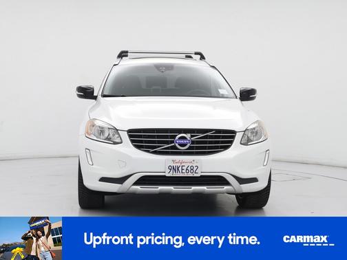 White 2017 Volvo XC60 T5 Dynamic