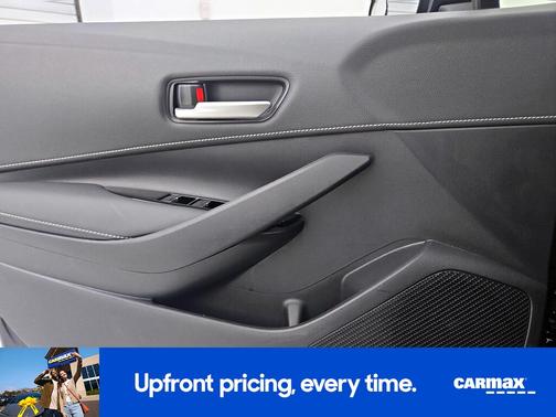 Black 2025 Toyota Corolla Hatchback SE