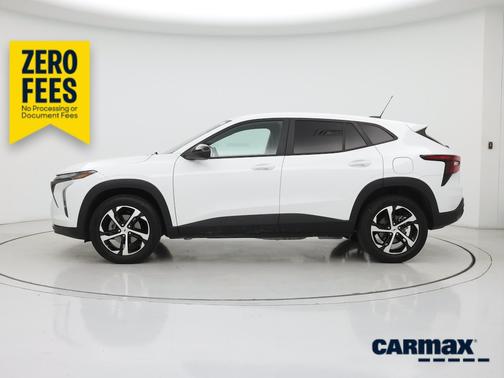 White 2024 Chevrolet Trax 1RS
