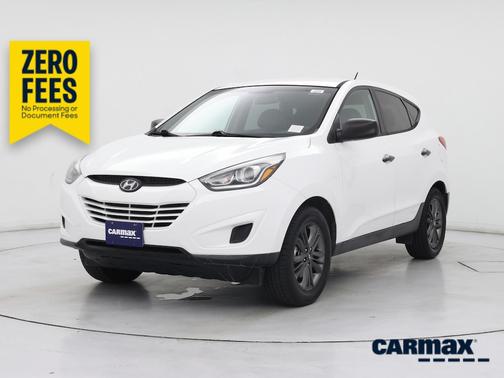 White 2015 Hyundai TUCSON GLS