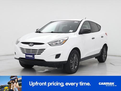 White 2015 Hyundai TUCSON GLS