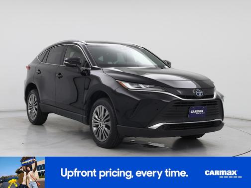 Black 2022 Toyota Venza XLE
