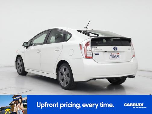 White 2015 Toyota Prius Persona Series