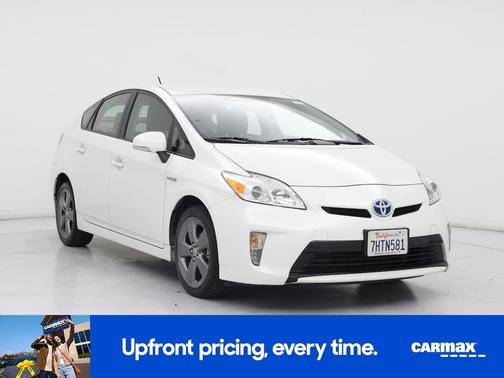 White 2015 Toyota Prius Persona Series