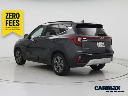 Gray 2024 Kia Seltos S