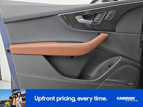 2020 Audi Q7 Premium Plus