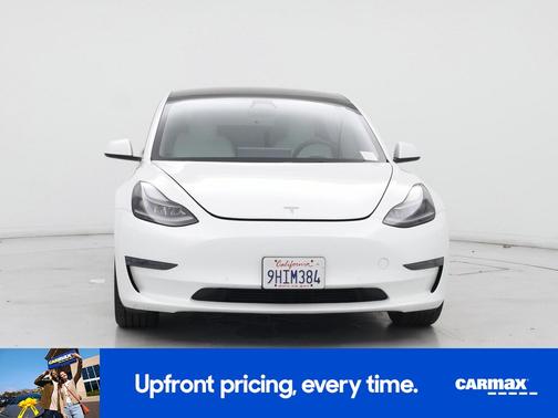White 2022 Tesla Model 3