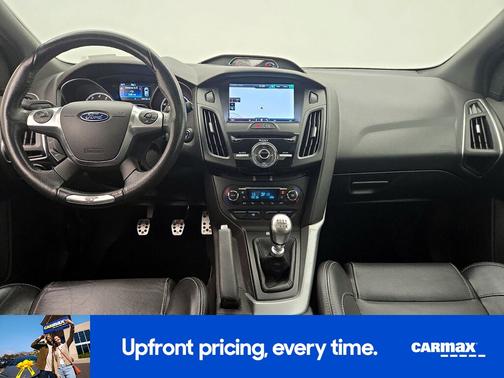 Black 2014 Ford Focus ST