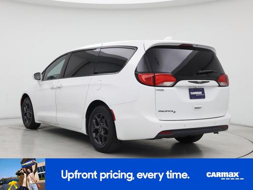 2018 Chrysler Pacifica Touring