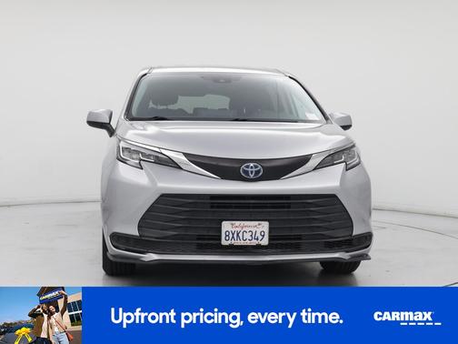 Silver 2022 Toyota Sienna LE