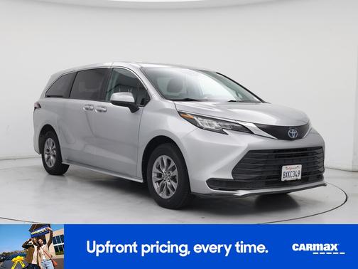 Silver 2022 Toyota Sienna LE