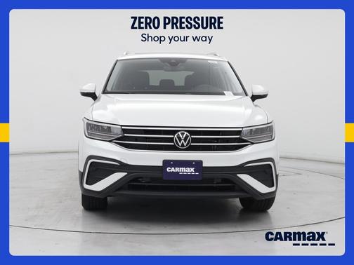 White 2023 Volkswagen Tiguan SE