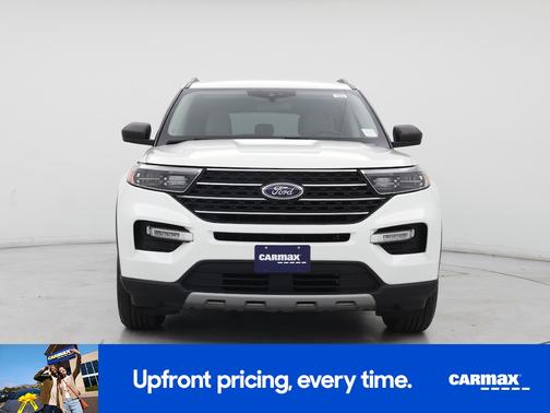 White 2022 Ford Explorer XLT
