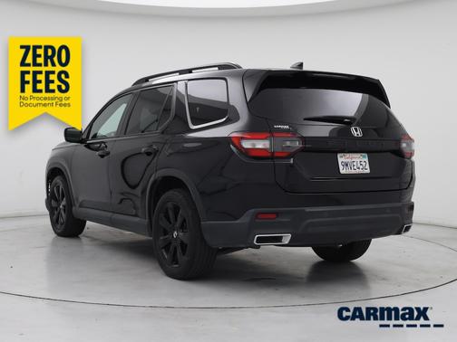 Black 2025 Honda Pilot Black Edition