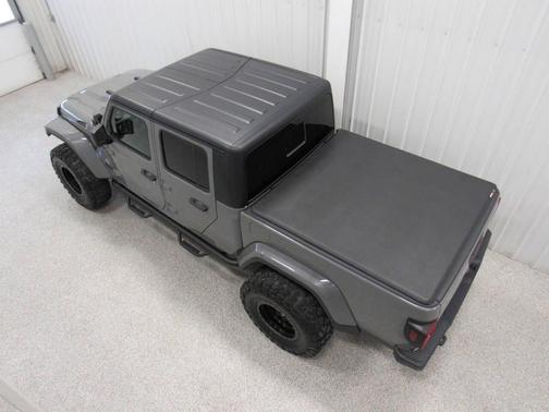 2022 Jeep Gladiator Sport S