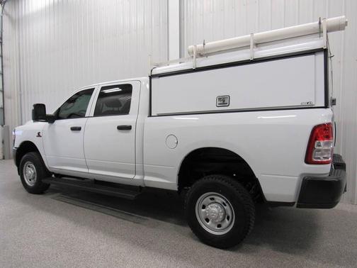 Bright White Clear Coat 2023 RAM 2500 Tradesman Crew Cab 4x4 6'4' Box