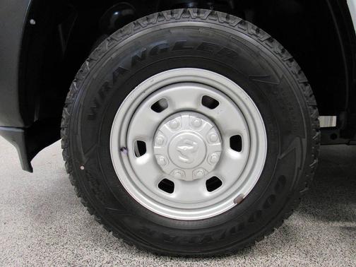 Bright White Clear Coat 2023 RAM 2500 Tradesman Crew Cab 4x4 6'4' Box