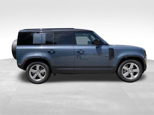 2025 Land Rover Defender P300