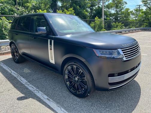 2024 Land Rover Range Rover P615 SV