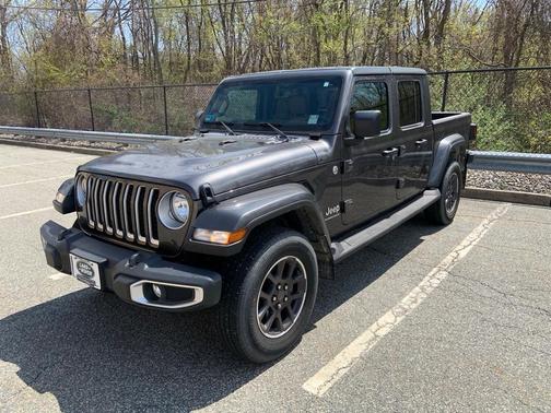 2023 Jeep Gladiator Overland