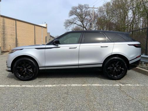 2025 Land Rover Range Rover Velar P250 Dynamic SE