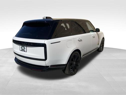 2025 Land Rover Range Rover P530 SE 7 Seat