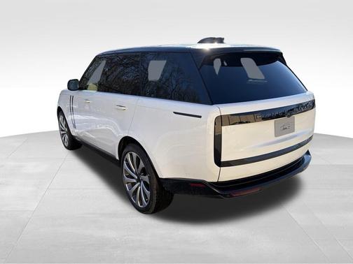 2026 Land Rover Range Rover P400 SE